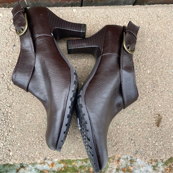 AEROSOLES Women’s Paisley Brown Heel Mule Almond Toe Side Zipper Size 7.5 - Picture 7 of 13